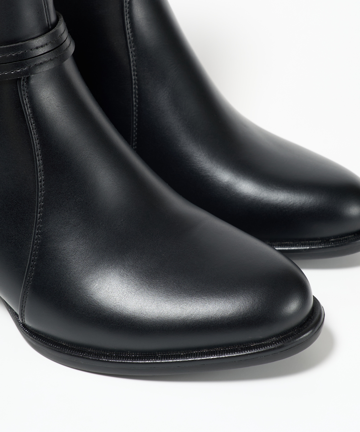 Botim tac&atilde;o com ornamento image number null